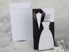   Esküvői meghívó - 105x200 mm  -oldalra nyitható - fehér karton, fekete nyomtatással - esküvői ruhamotívummal - domborítással, ezüstözéssel, szalaggal - betétlapos